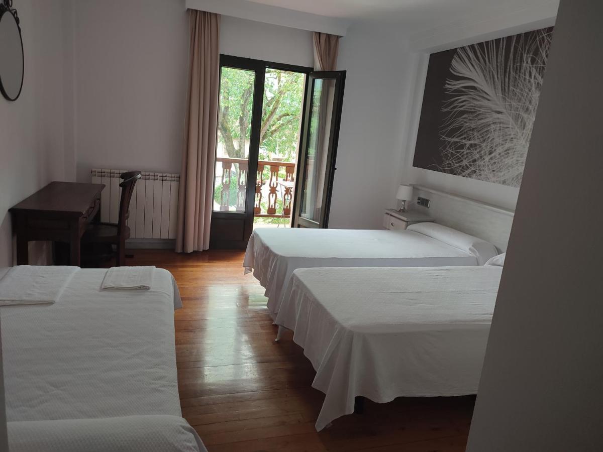 פרואזה Hotel Pisuerga מראה חיצוני תמונה