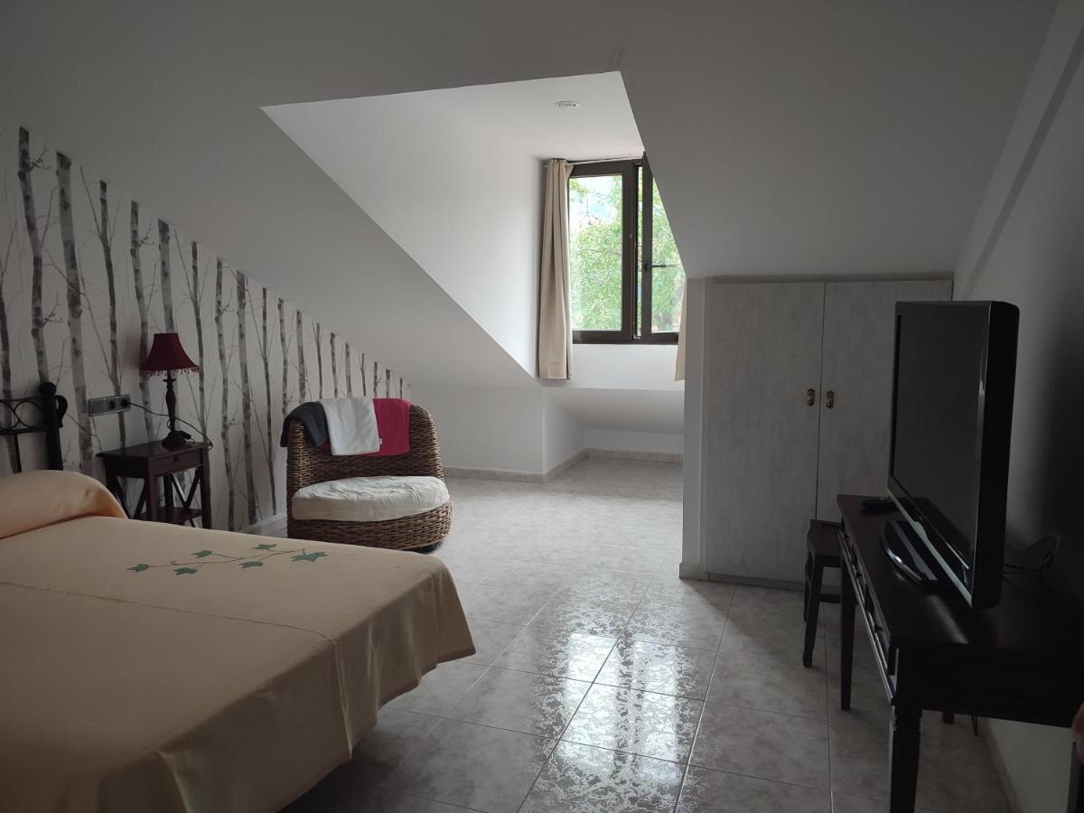 פרואזה Hotel Pisuerga מראה חיצוני תמונה